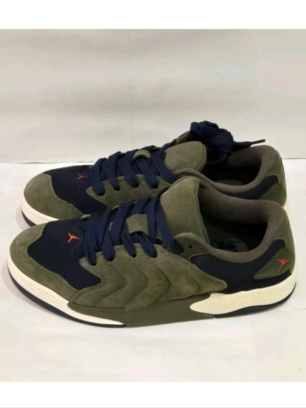 Jordan Session Men's sneakers in the Cargo Khaki/Obsidian